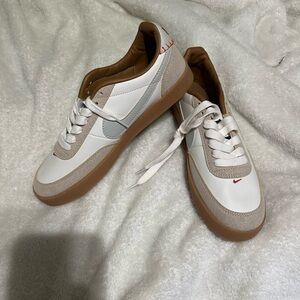 Nike White and Tan Women's Sneakers